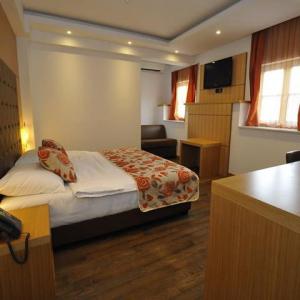 Hotel Mauro-1